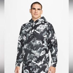 NIKE Therma-FIT Sweatshirt
